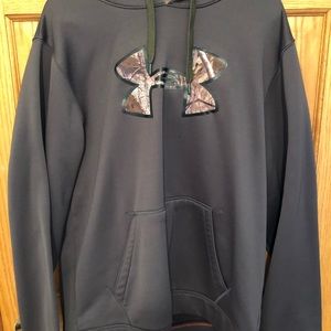 Under Armour sweatshirt